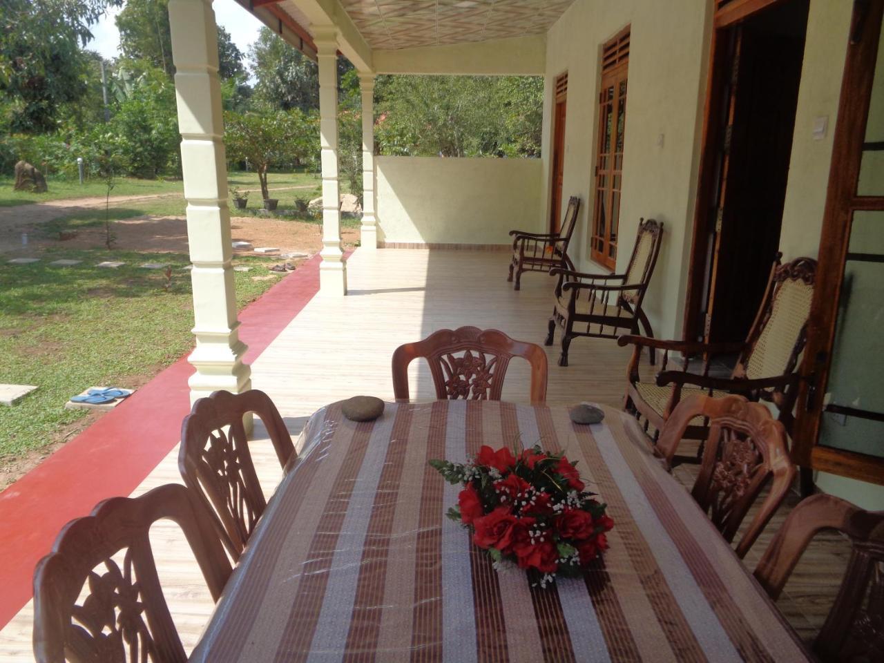 Udesh Guest Hotel Polonnaruwa Exterior photo